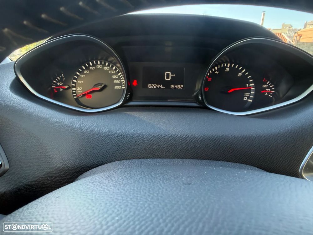 Peugeot 308 SW - 16