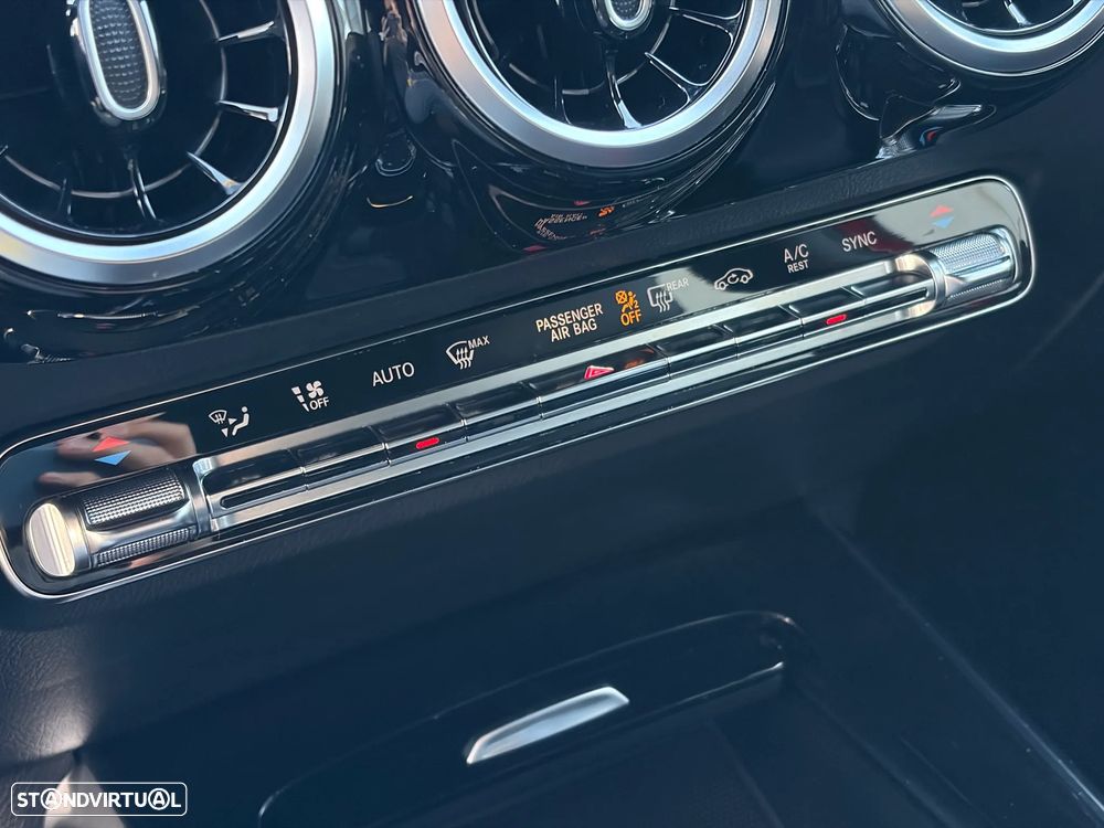 Mercedes-Benz B 180 7G-DCT Progressive - 30