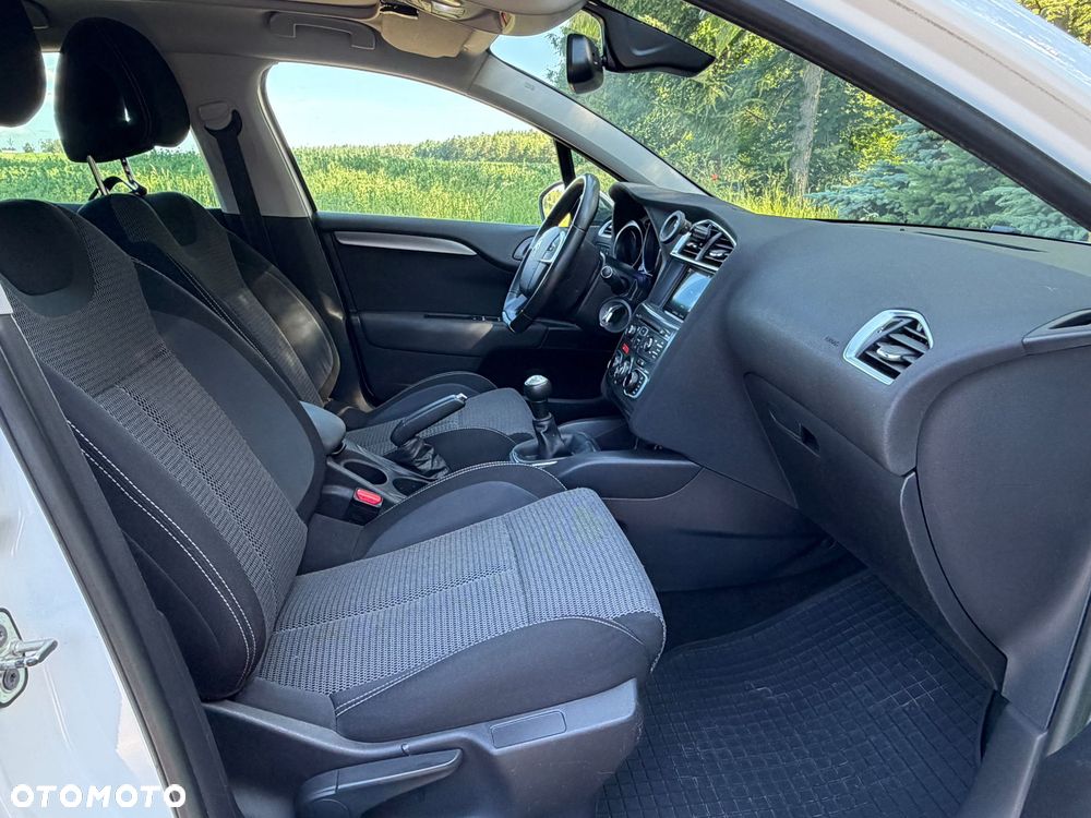 Citroën C4 HDi 90 Business Class - 29