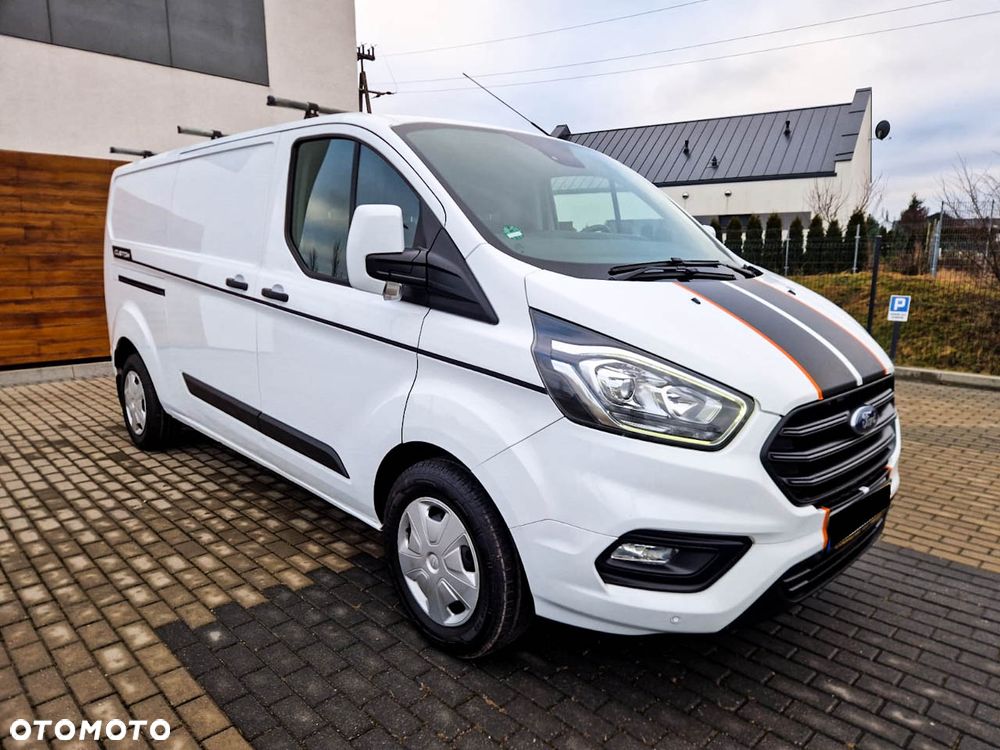 Ford TRANSIT CUSTOM - 9
