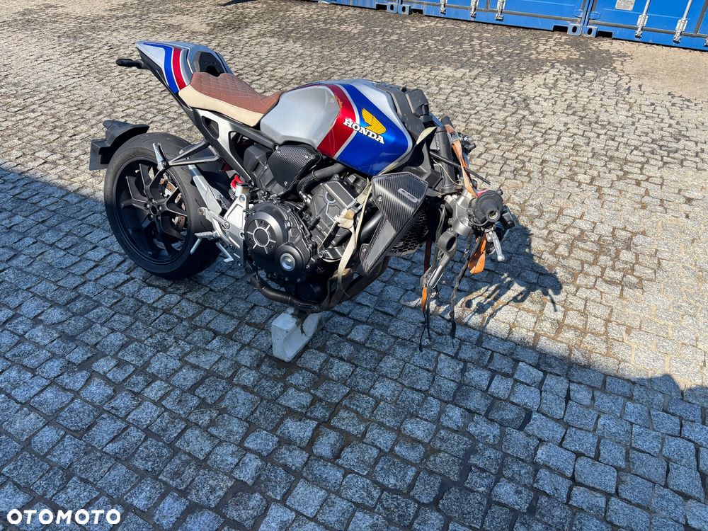 Honda CB - 10