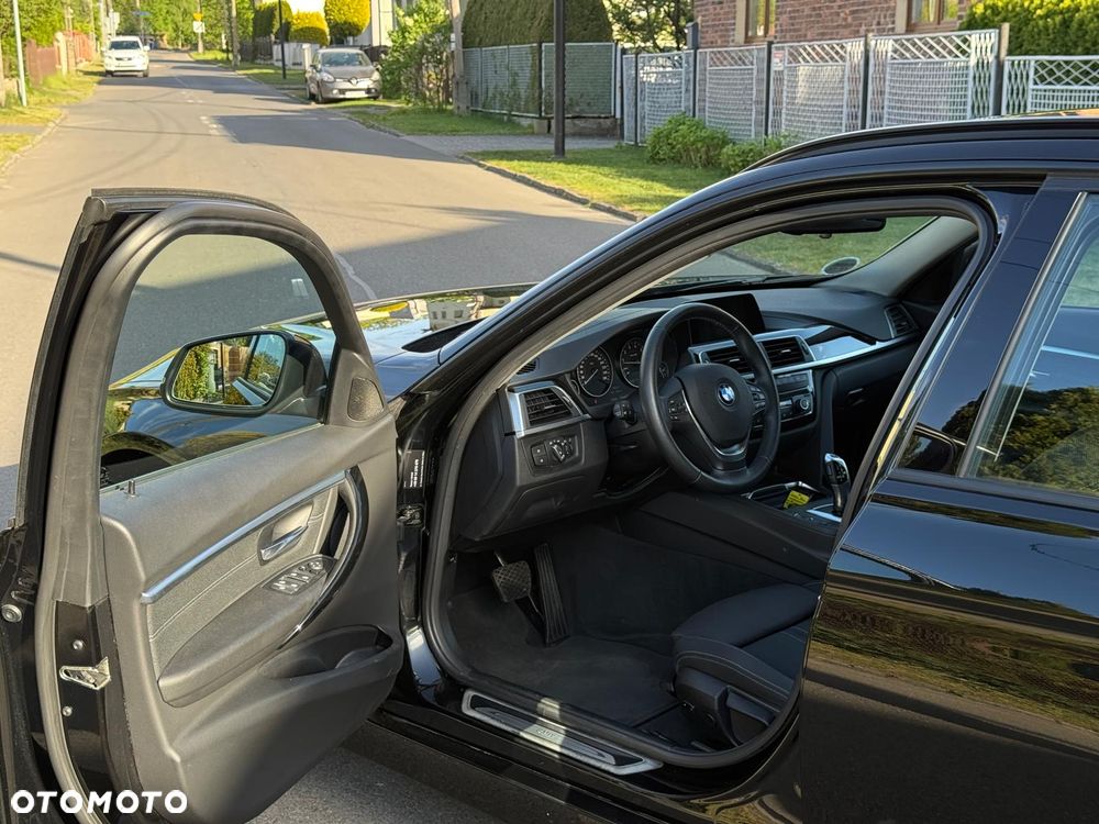 BMW Seria 3 320i GPF xDrive Sport Line Shadow - 18