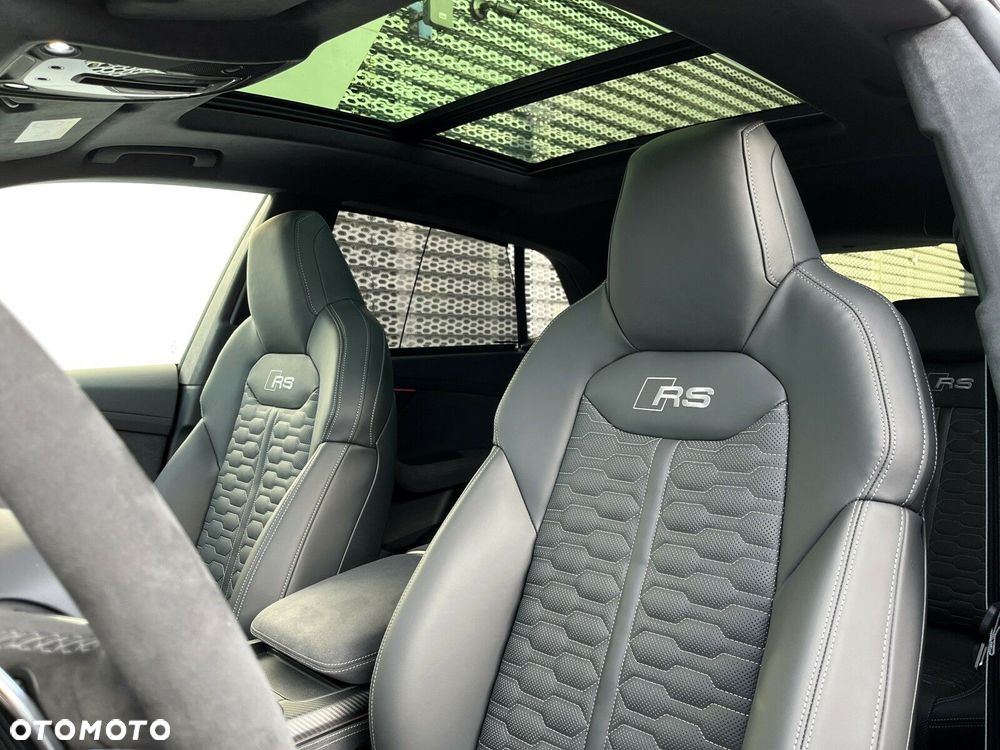 Audi RS Q8 - 26