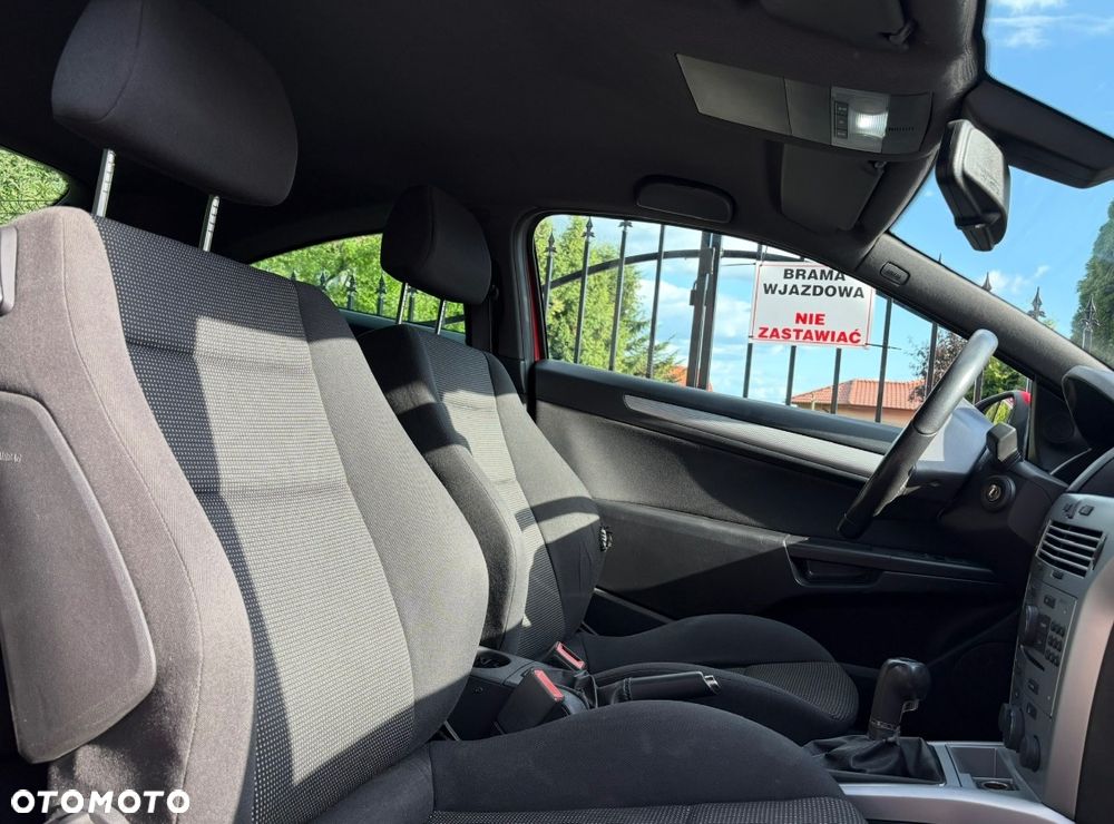 Opel Astra GTC 1.3 CDTI - 12