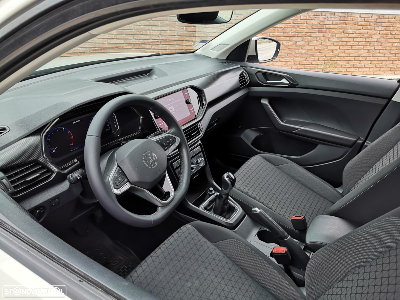 VW T-Cross 1.0 TSI Life - 10