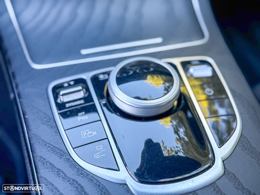 Mercedes-Benz C 300 de AMG Line - 18