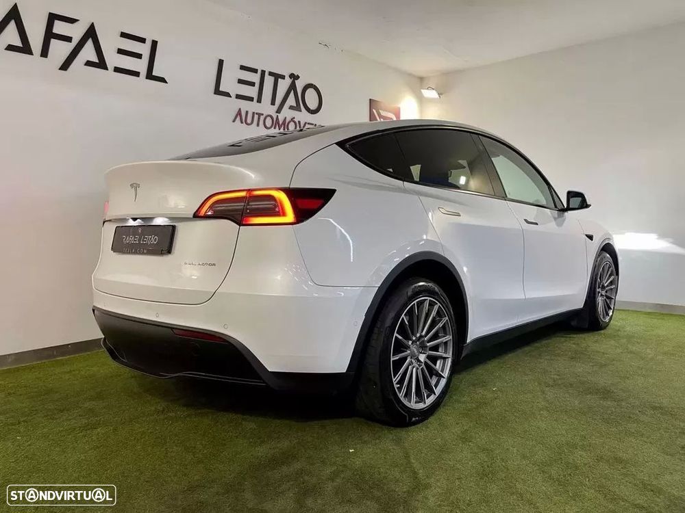 Tesla Model Y Long Range Tração Integral — fotografia 9