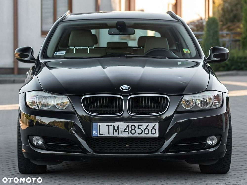 BMW Seria 3 318d Sport Line - 11