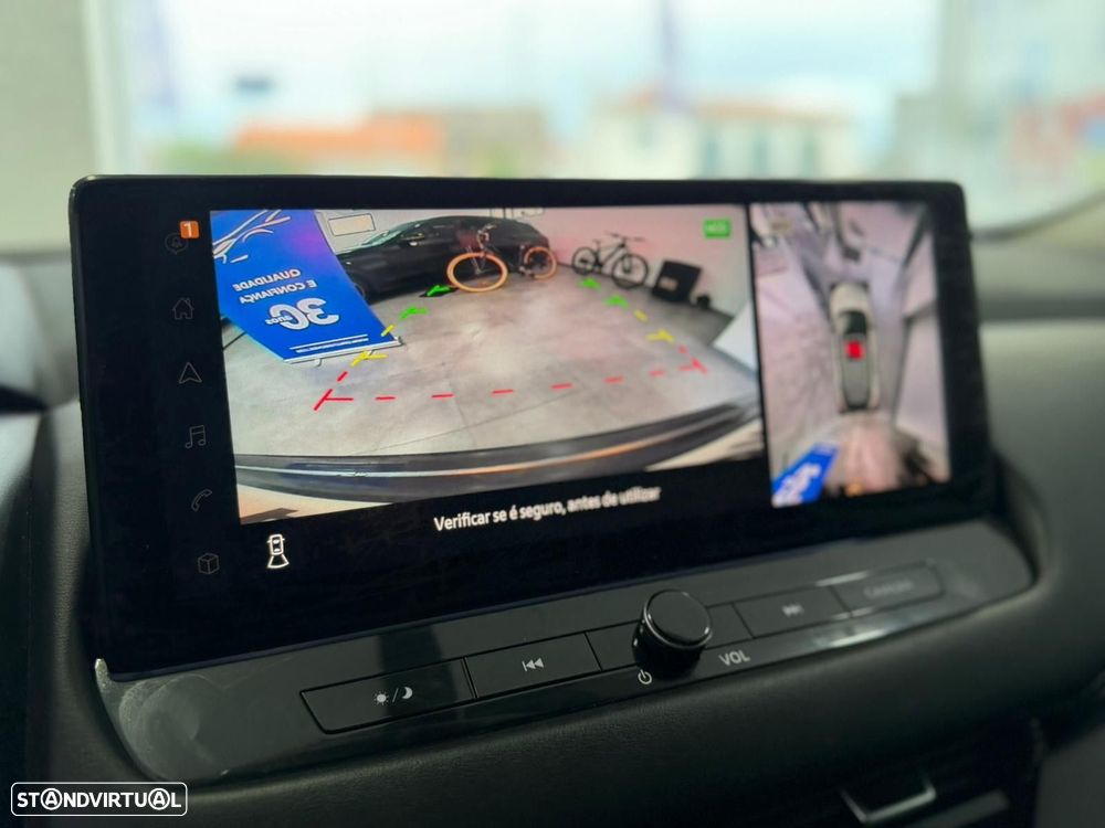 Nissan Qashqai 1.3 DIG-T N-Connecta Xtronic - 10