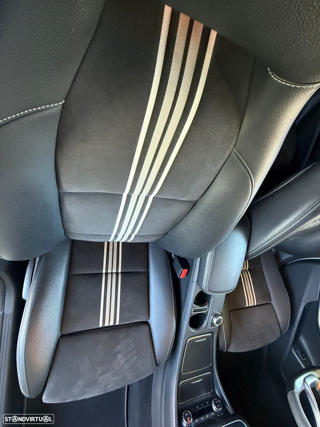 Mercedes-Benz GLA 220 d AMG Line - 33