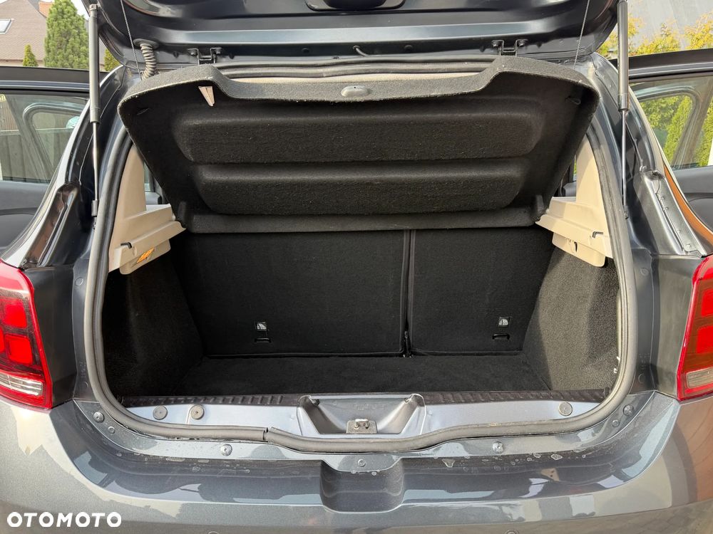 Dacia Sandero Stepway TCe 90 (S&S) Essential - 11