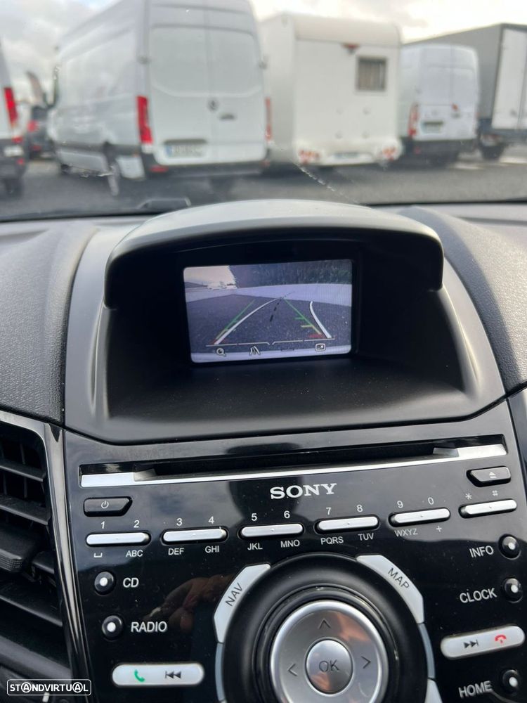 Ford Fiesta 1.5 TDCi Titanium - 32