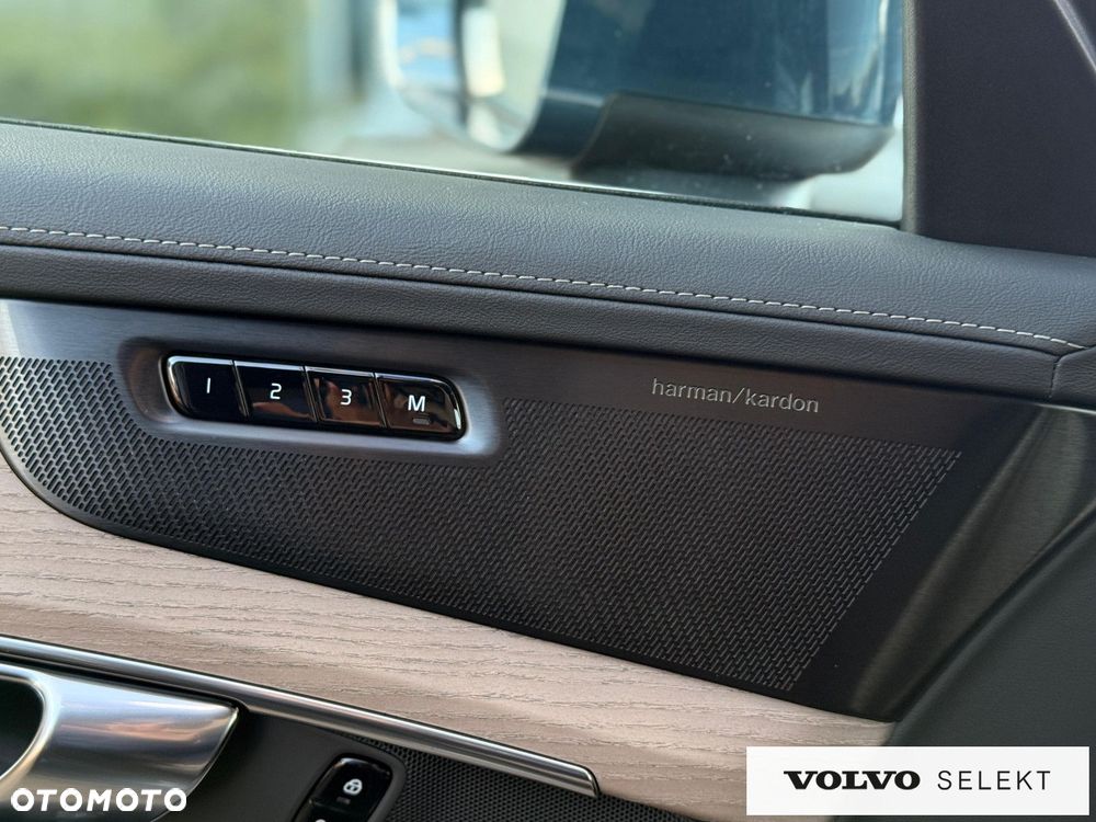 Volvo XC 90 - 35
