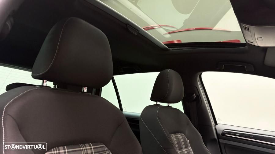 VW Golf GTD (BlueMotion ) DSG - 21