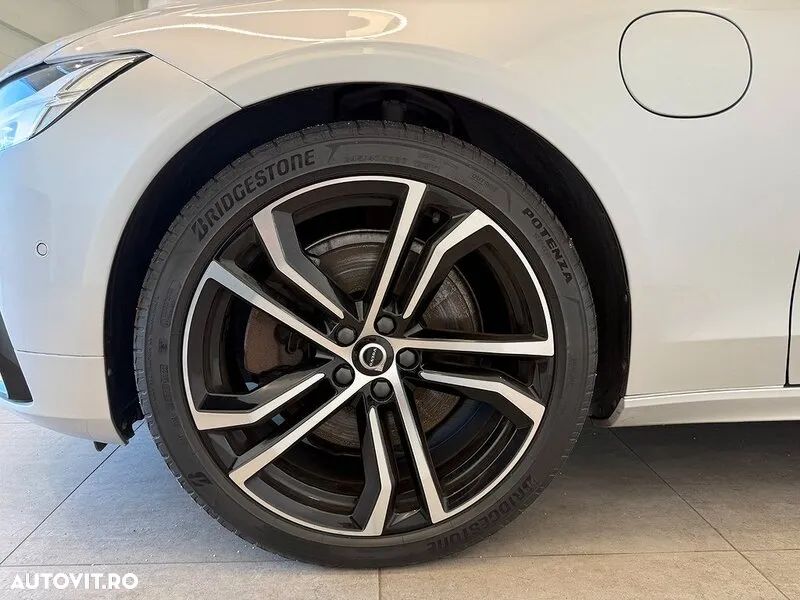 Volvo S90 T8 Recharge AWD Geartronic RDesign - 23