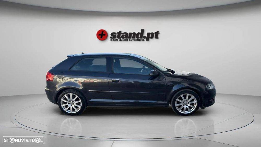 Audi A3 1.6 TDI S line Sport Pack - 5