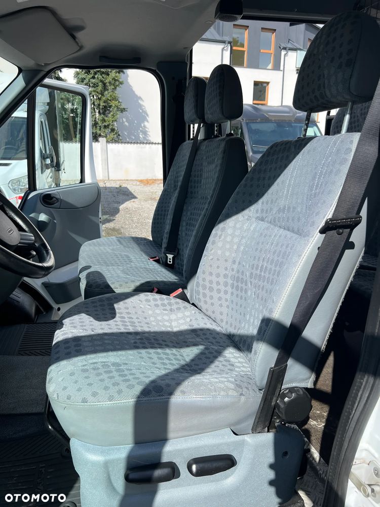 Ford Transit Furgon Brygadowy Doka 6 os. 4x4 AWD L3H2 2.4 TDCI 140KM Webasto HAK - 31