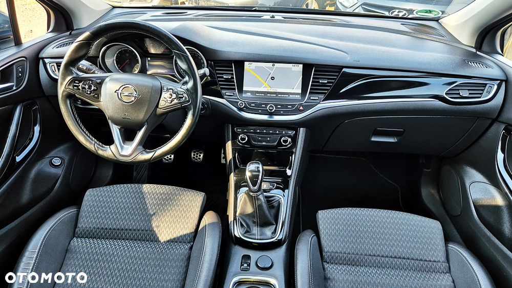 Opel Astra 1.6 T Elite S&S - 37