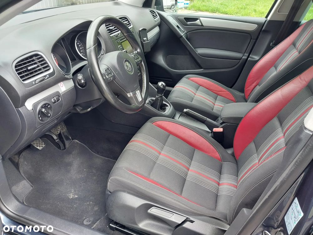 Volkswagen Golf 2.0 TDI DPF BlueMotion Technology Style - 16