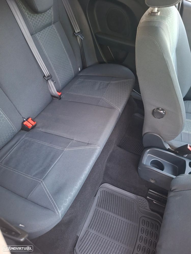 Ford Fiesta - 14