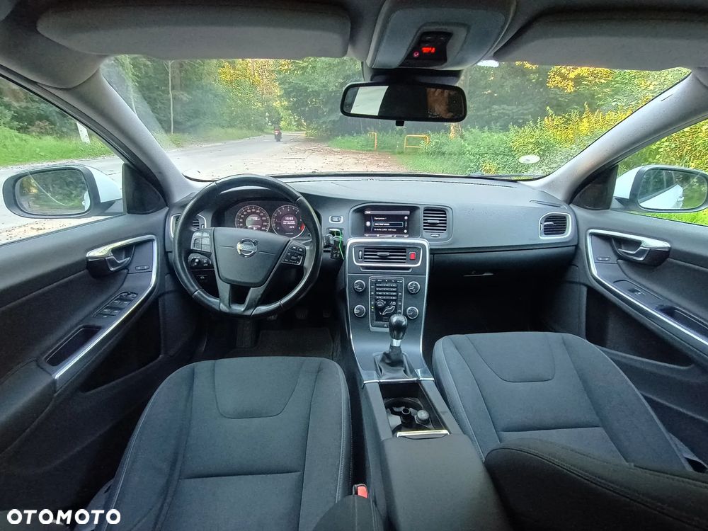 Volvo V60 D2 Kinetic - 6