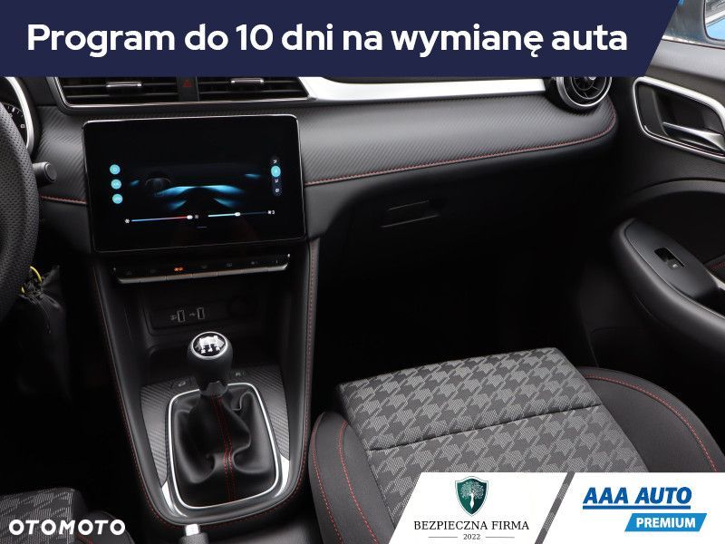 MG ZS - 10