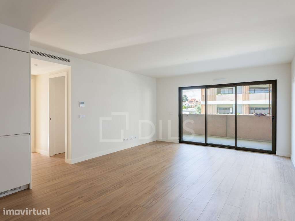 Apartamento T2 com varanda e estacionamento em Telheiras - Grande imagem: 4/19