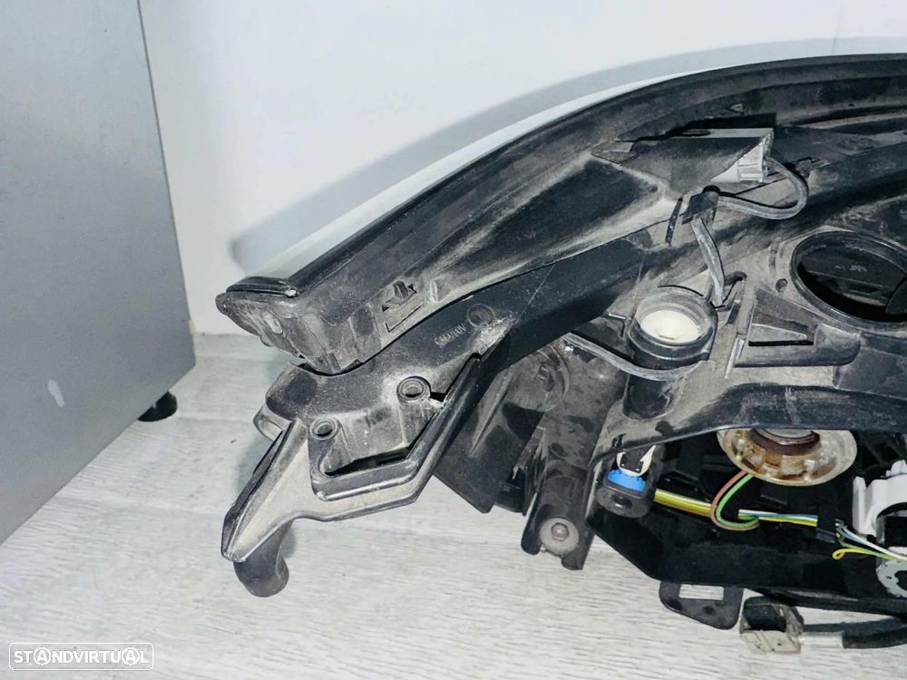 Farol Xénon Esquerdo Bmw S5 E61 / E61 - 7