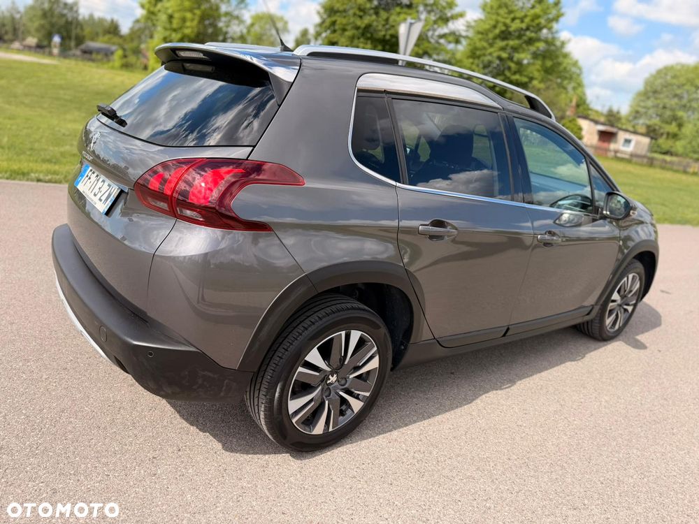 Peugeot 2008 1.2 Pure Tech Style S&S EAT6 - 11