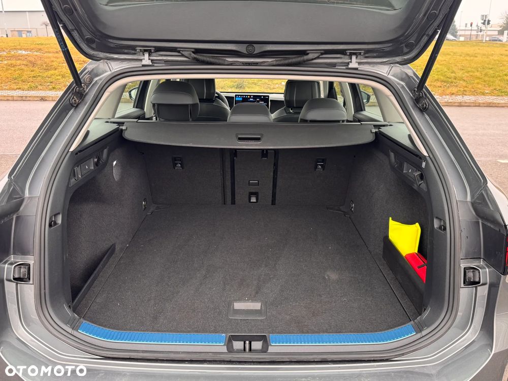 Volkswagen Passat Variant 2.0 TDI SCR Business DSG - 15