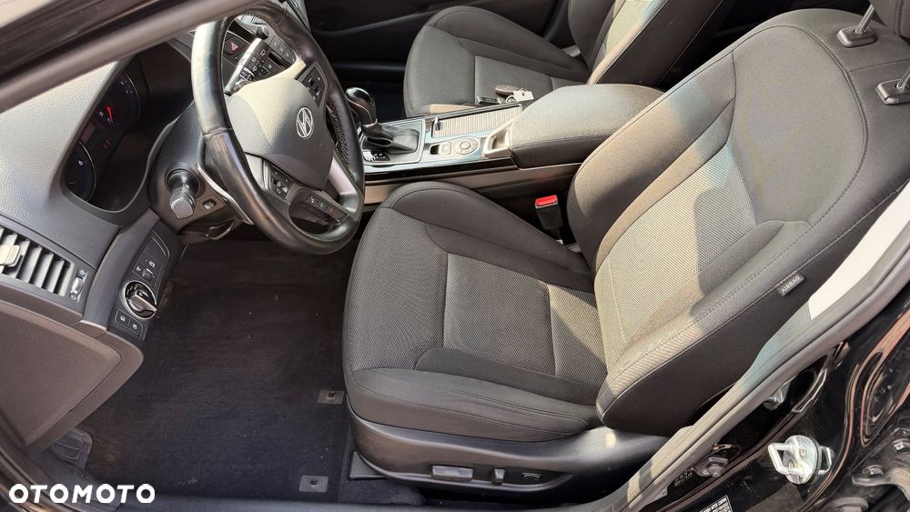 Hyundai i40 Kombi blue 1.7 CRDi DCT Premium - 12