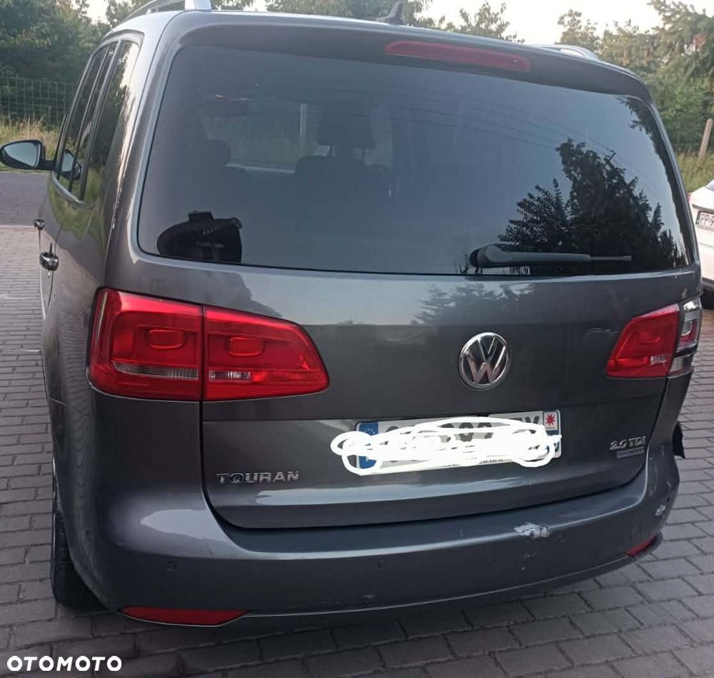 Volkswagen Touran - 8