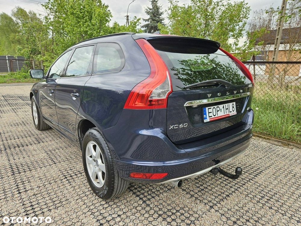 Volvo XC 60 D3 Momentum - 4