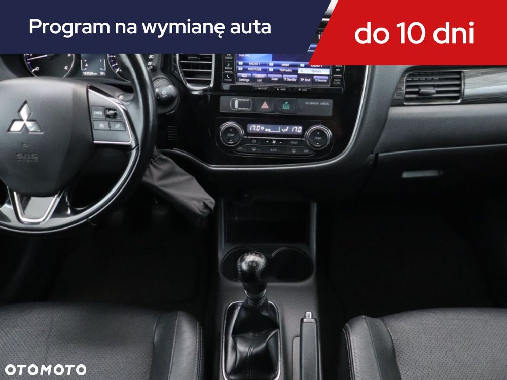Mitsubishi Outlander - 14