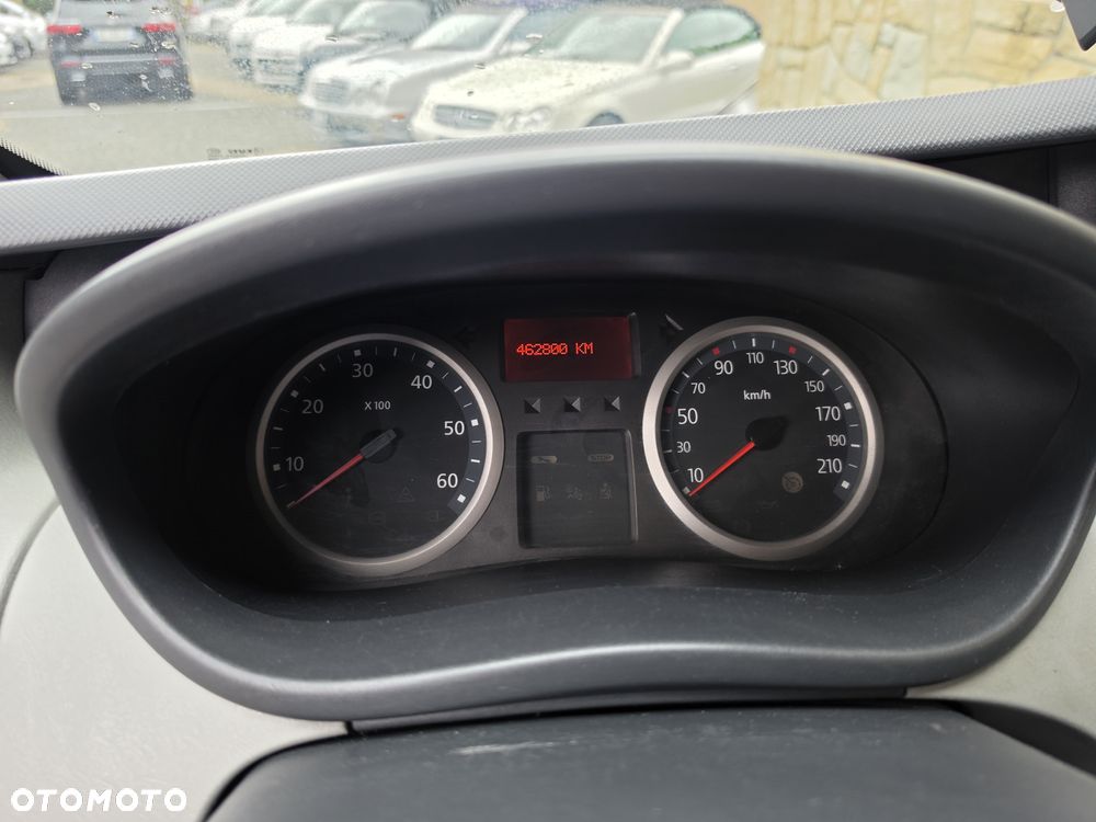Renault Trafic - 25