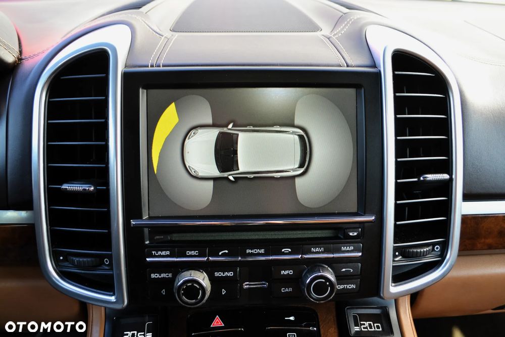 Porsche Cayenne - 17