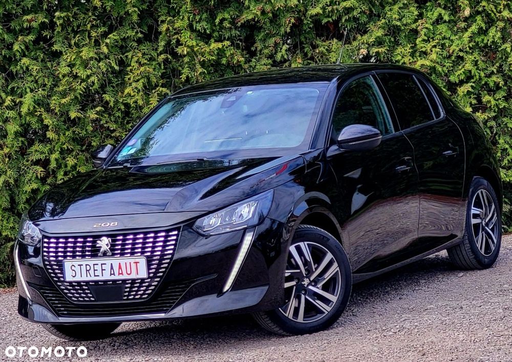 Peugeot 208 - 1