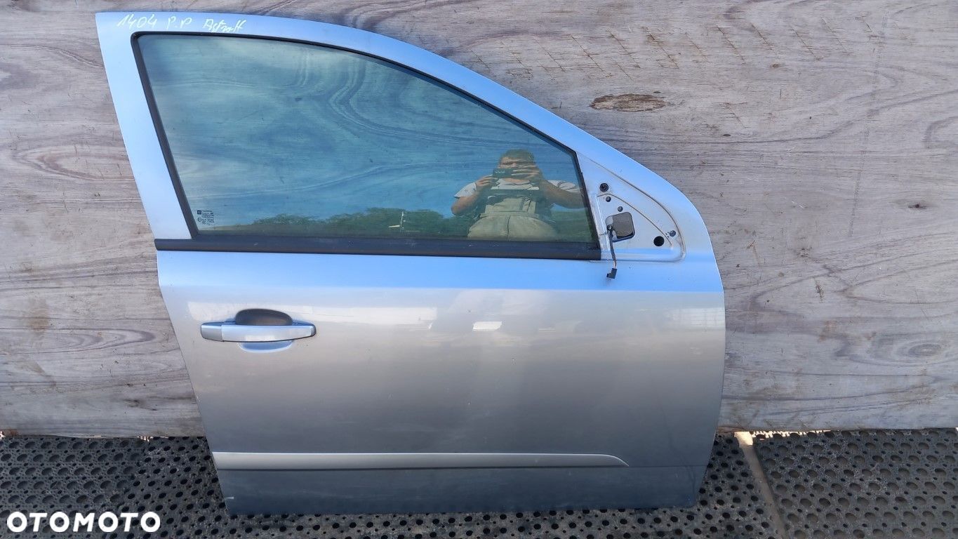 OPEL ASTRA H LIFT 5D DRZWI PRZÓD PRAWY Z163 - 1