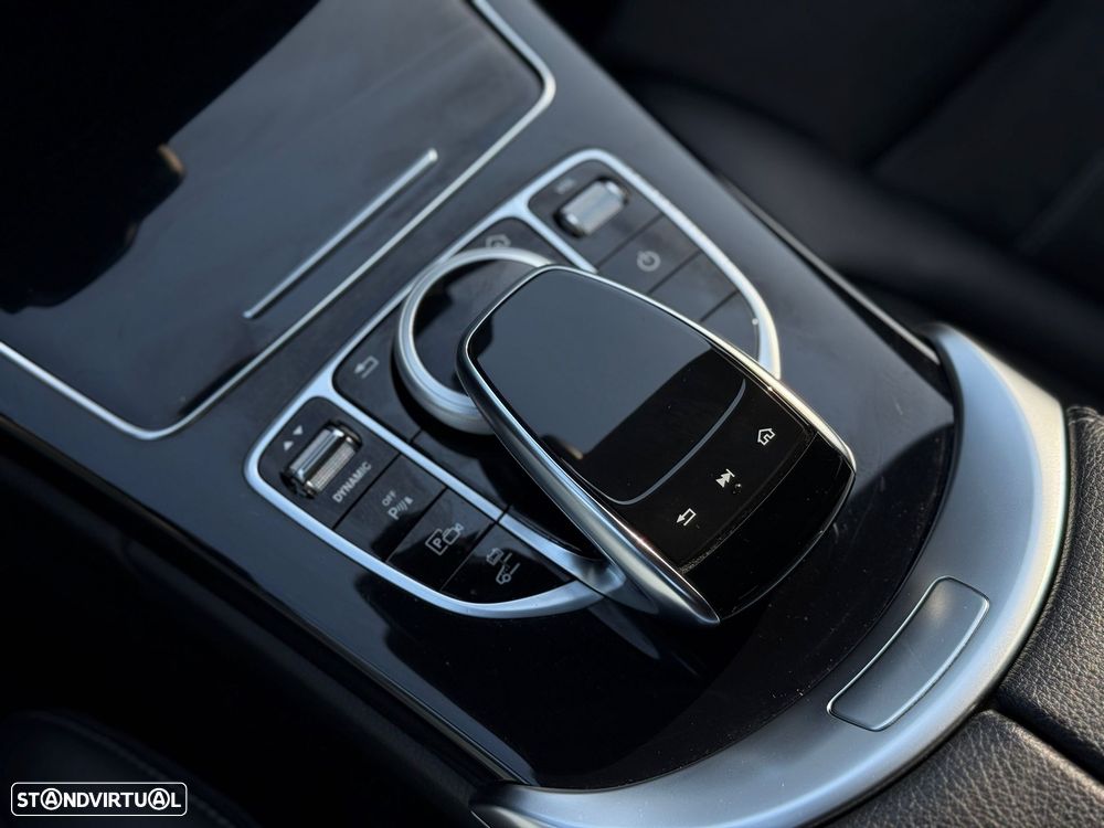 Mercedes-Benz C 300 - 13