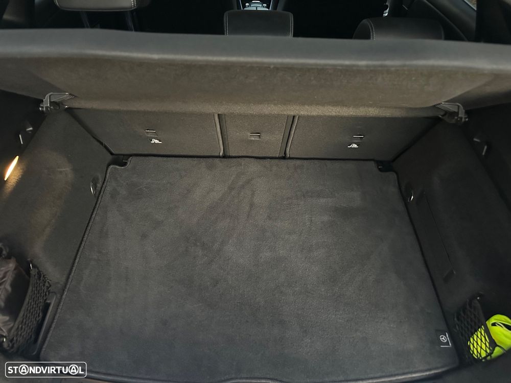 Mercedes-Benz GLA 200 d Progressive - 23