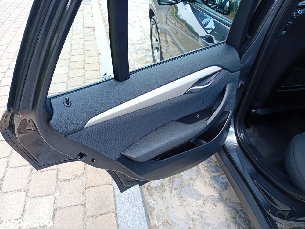 BMW X1 xDrive18d - 27