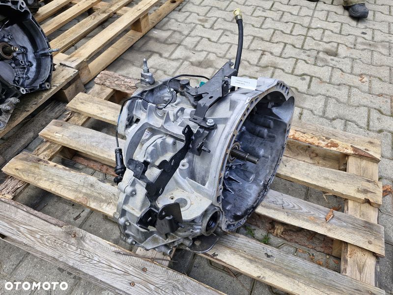 renault trafic iii 3 vivaro b 2.0 dci skrzynia biegów manual 6b pf6068 cmpf6 - 4