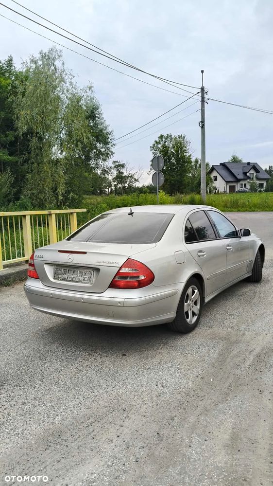 Mercedes-Benz Klasa E 200 Kompressor T Avantgarde - 4