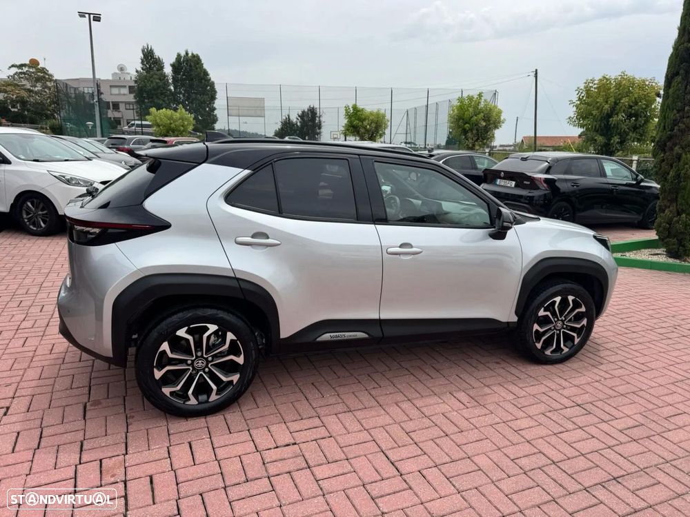 Toyota Yaris Cross 1.5 HDF Comfort Plus AWD - 17