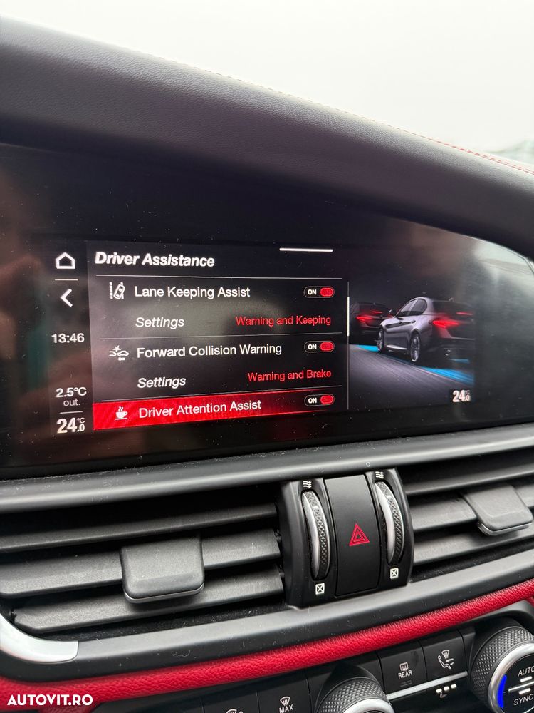 Alfa Romeo Giulia 2.0 Turbo 16V AT8 Veloce Ti - 30