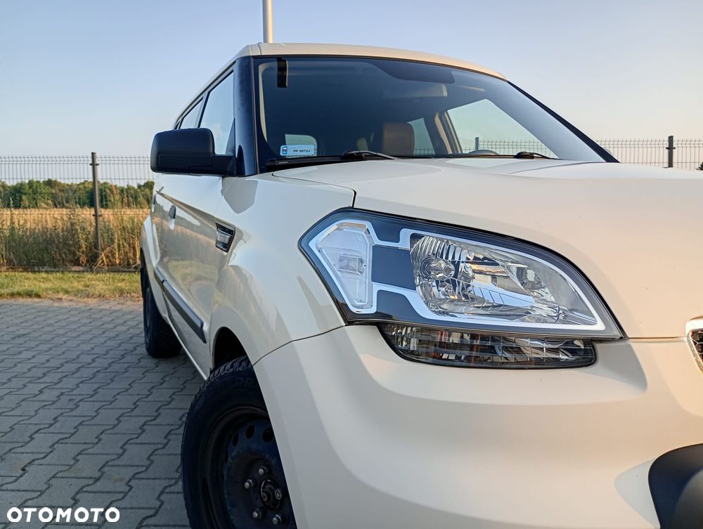 Kia Soul 1.6 CRDI M - 11