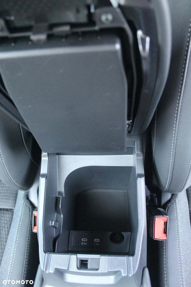 Nissan Qashqai 1.3 DIG-T MHEV N-Connecta Xtronic - 5