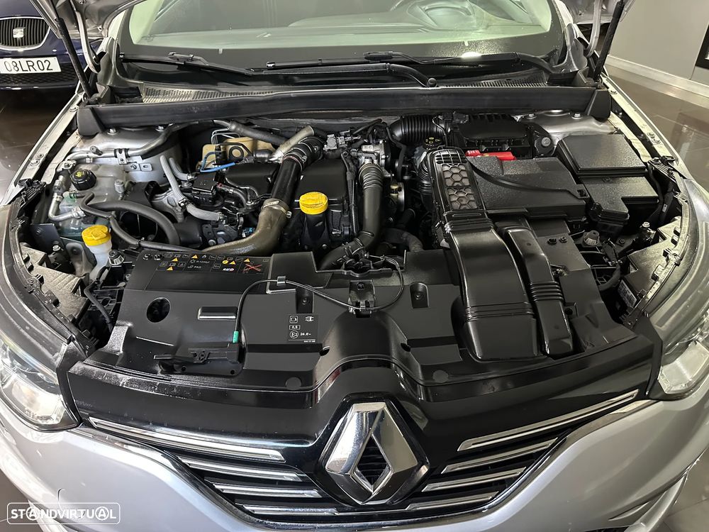 Renault Mégane Sport Tourer 1.5 dCi GT Line J18 - 32