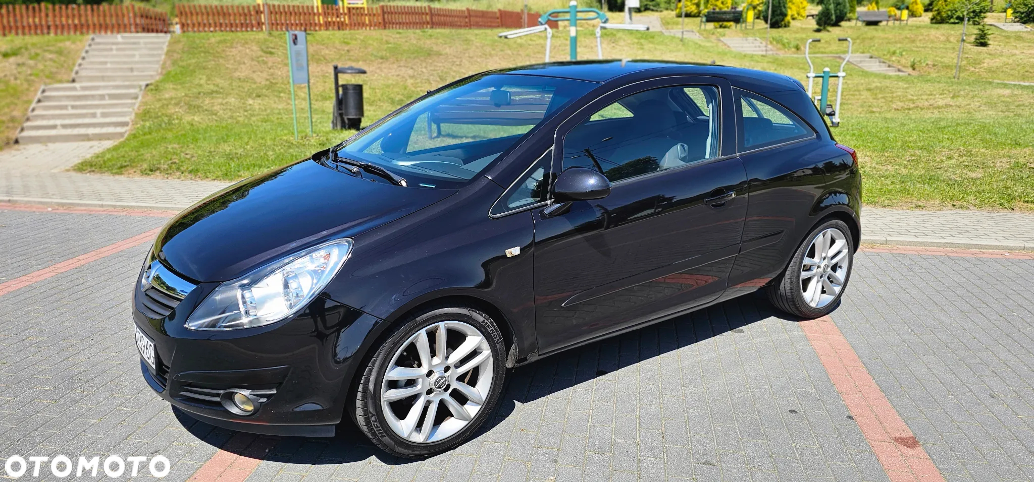 Opel Corsa 1.4 T Cosmo S&S - 25