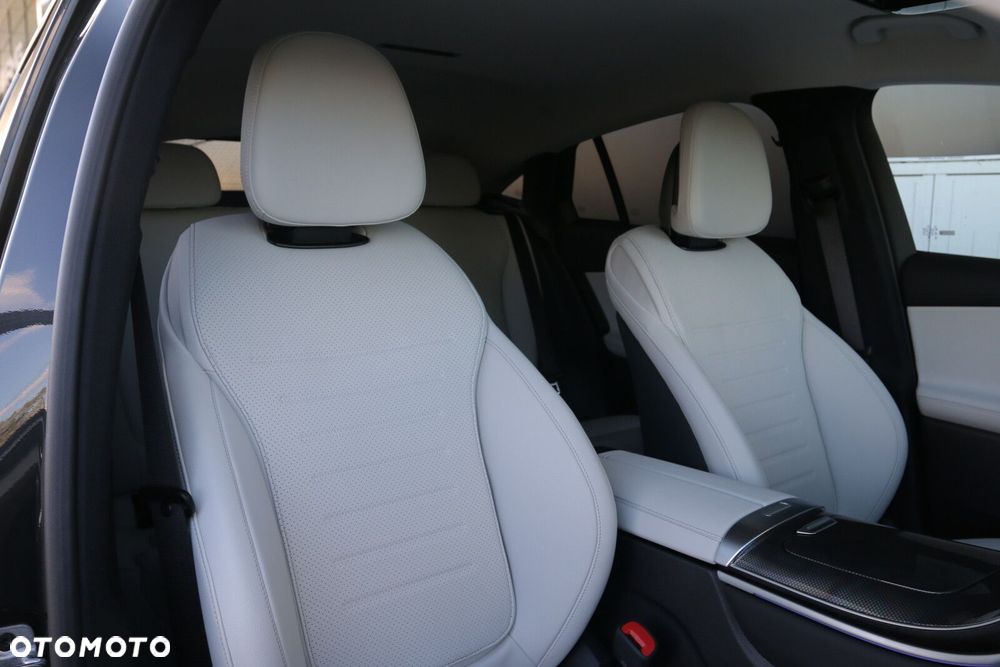 Mercedes-Benz GLC - 22